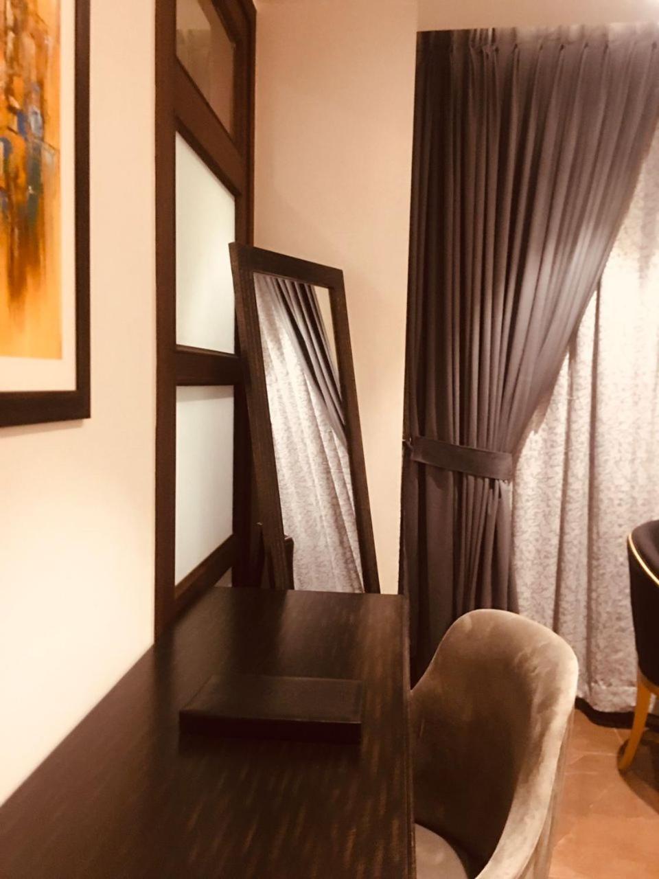 Jacaranda Heights Hotel อิสลามาบัด ภายนอก รูปภาพ